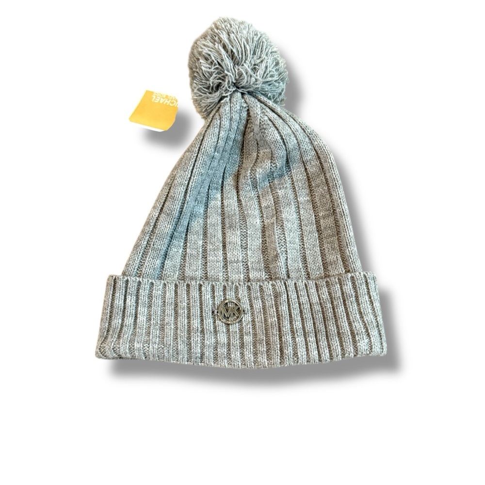 Michael Michael Kors NWT Pom Pom Beanie Hat Women’s Size Gray Ribbed Knit Winter